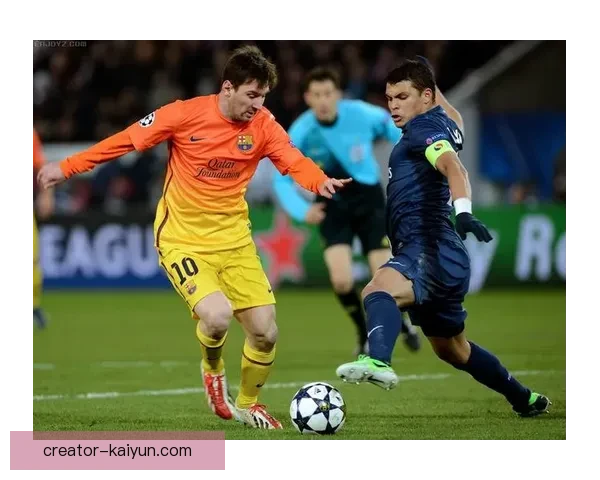 夸尔塔中卫风格分析：在防守稳健中展现出色的传球能力