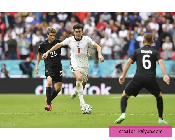 英格兰中场赖斯在近期比赛中表现稳健，硬度得以充分展现。